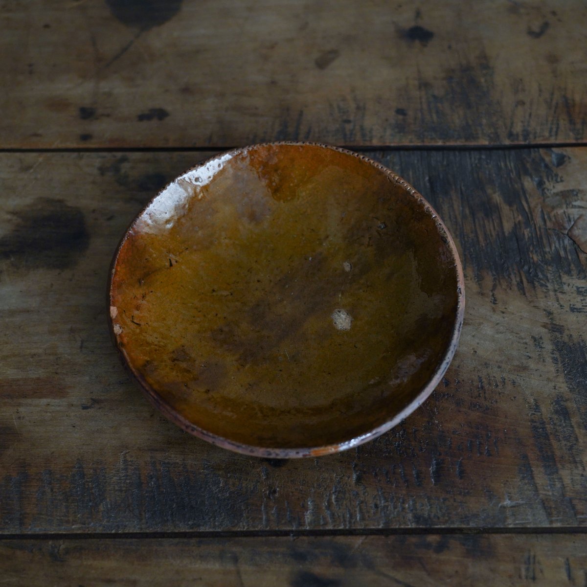 19世紀 アメリカ モスグリーンがかった焦茶の肌が美しいレッドウェア皿 / Redware Pie Plate / United States  19th C.