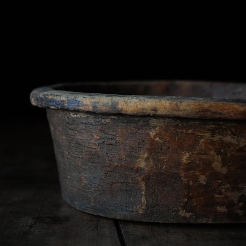 古い捏鉢　こね鉢　くり抜き盆　木地盆　古道具　アンティーク　民家　丸盆　検:李朝 古い捏鉢 こね鉢 くり抜き盆 木地盆 古道具 アンティーク 民家 丸盆 検