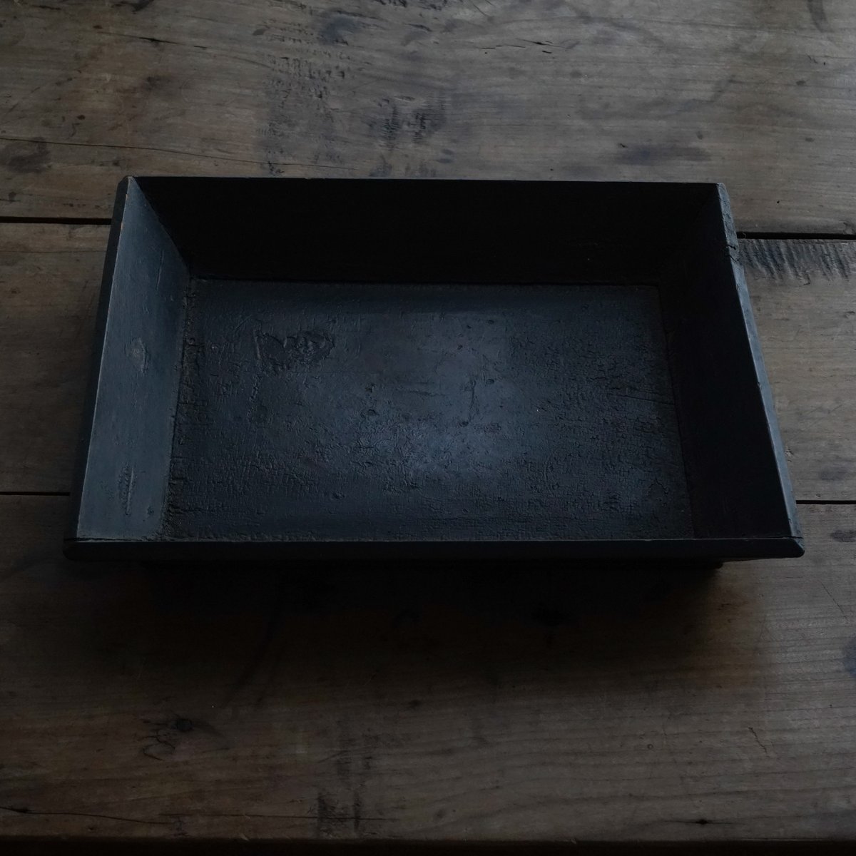 【一点物】韓国 李朝黒漆角盆 アンティーク 木皿 木製 トレー fit=scale-down,w=1200