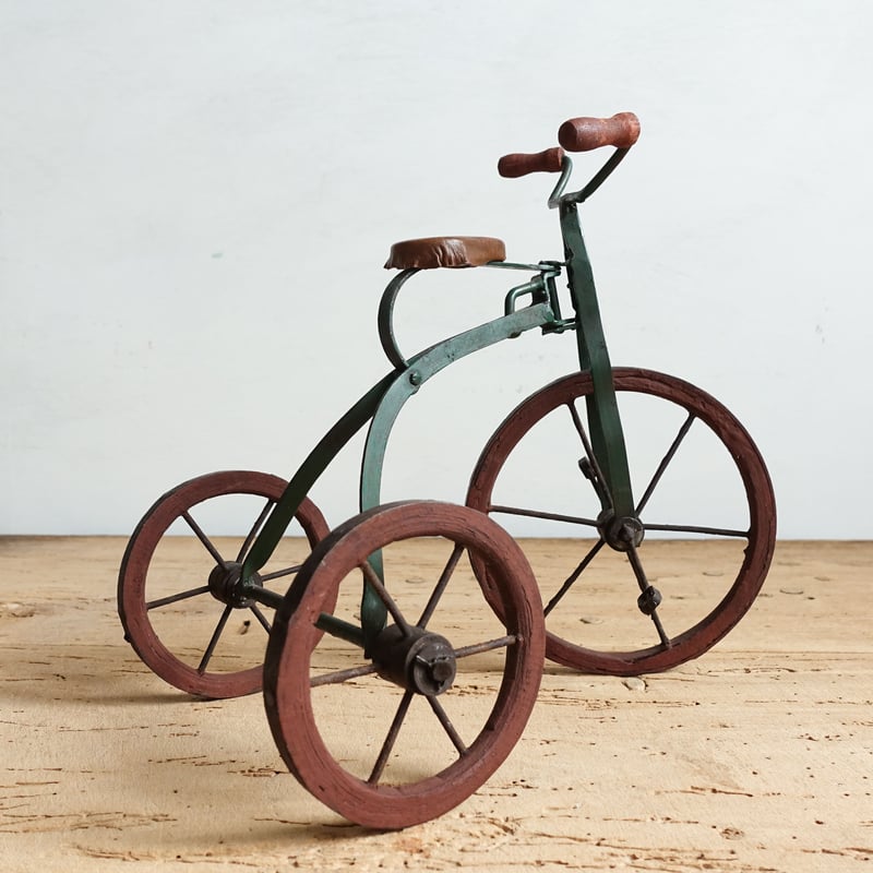 1900年代 オランダ 古い小さな三輪車 / Old Iron Tricycle / the
