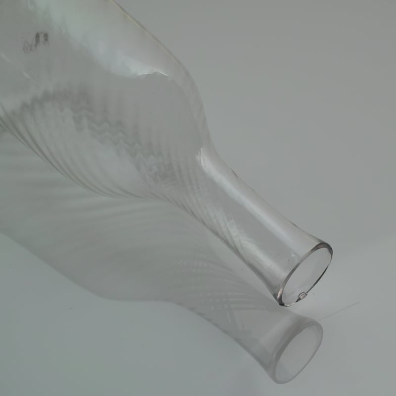 18-19世紀スウェーデン 古い手吹きガラス ツイストボトル カラフェ