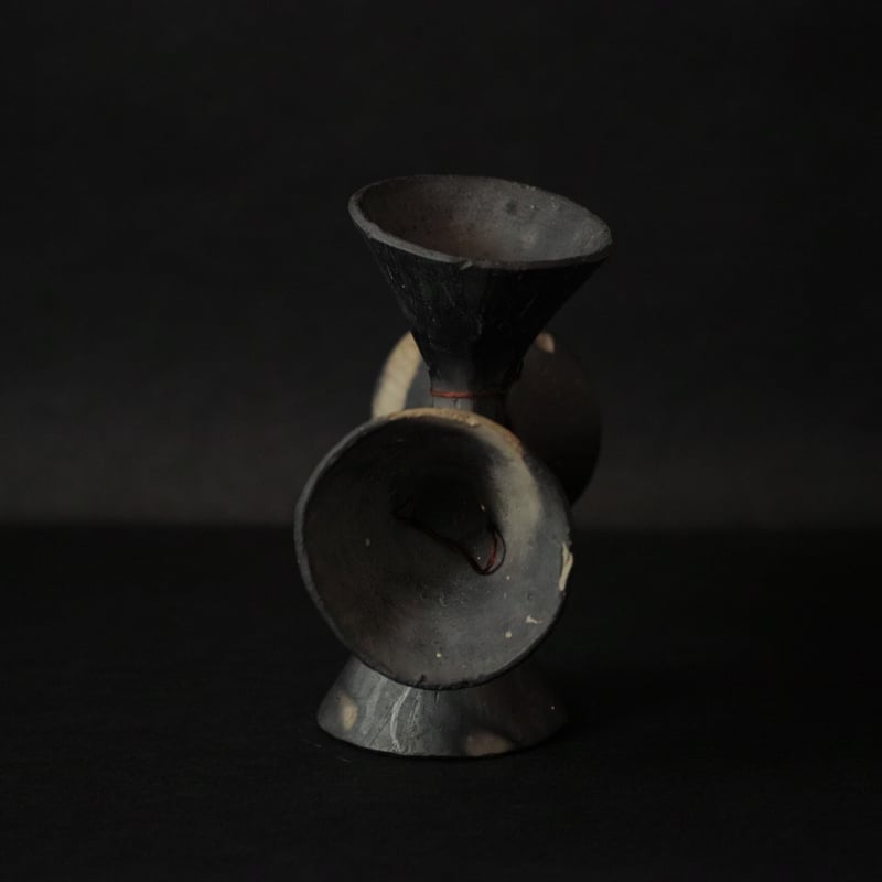 メキシコ 黒陶の十字ベル / Mexican Black Pottery Cross Bell メキシコ 黒陶の十字ベル / Mexican Black Pottery Cross Bell