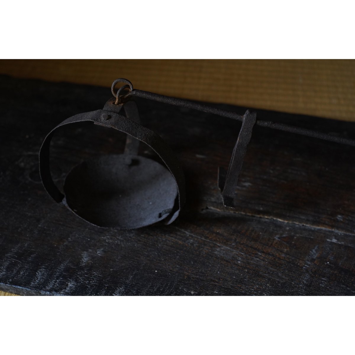 NO596 さつま飴釉灯器　江戸　灯火器　灯火具　時代物 鉄製掛け灯火器 / 江戸-明治頃 | tsuchika