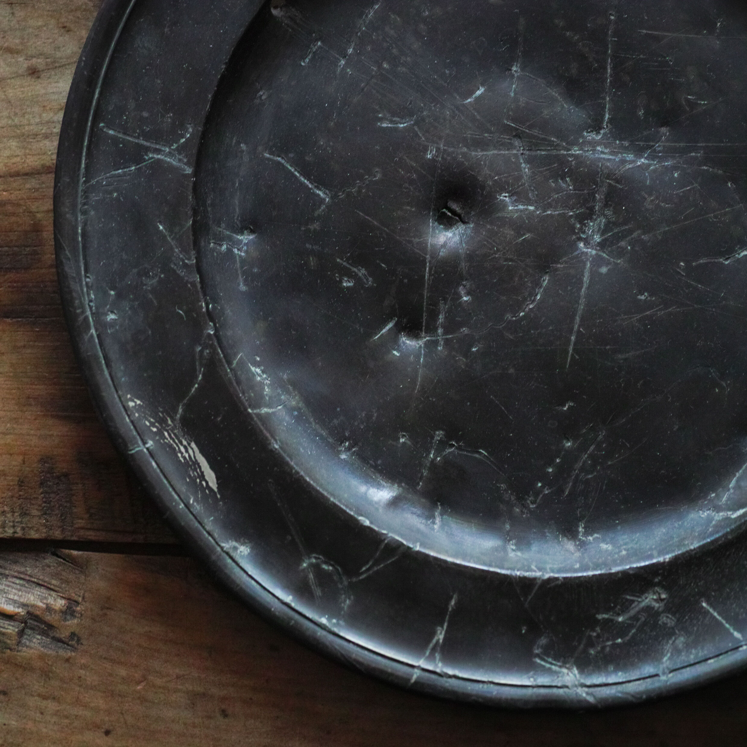 17世紀 イギリス 川上がりピューター皿 / Pewter Plate / England