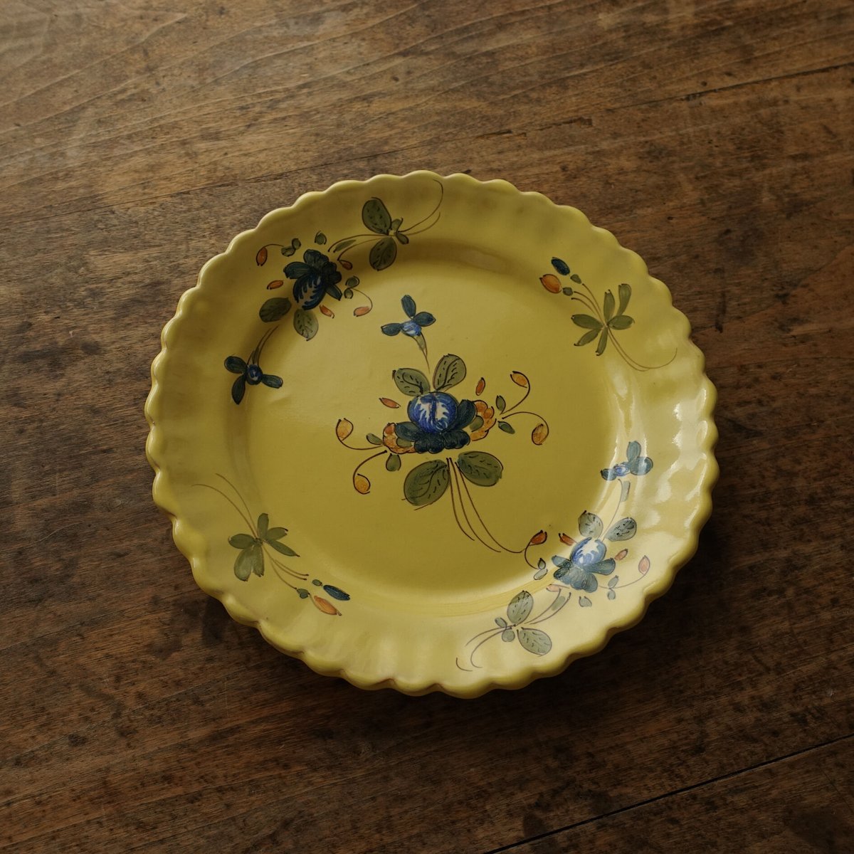19-20世紀 南フランス 黄釉色絵輪花皿 19cm / France 19-20th C.