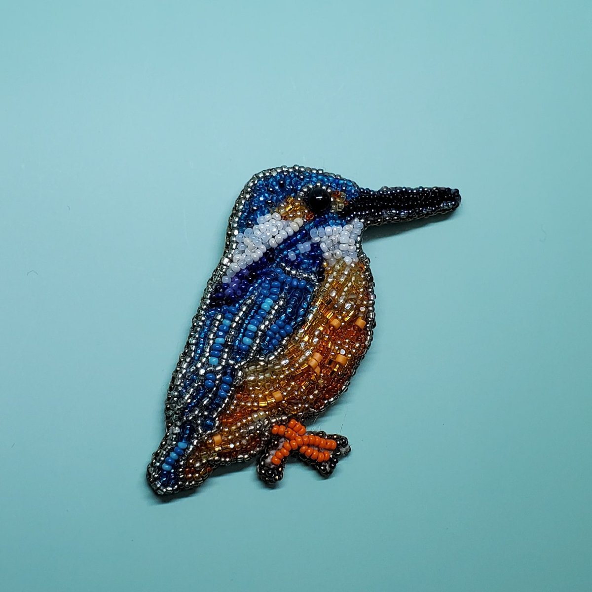 【カワセミ】ビーズ刺繍ブローチバッグチャーム ビーズ刺繍のブローチ・カワセミ ブローチ Little Plum 通販