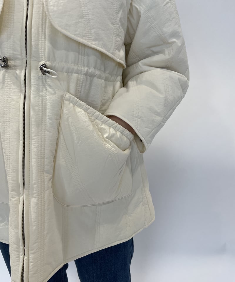 10049054 ドライタッチ蓄熱中綿バナナスリーブブルゾン | SANZEN