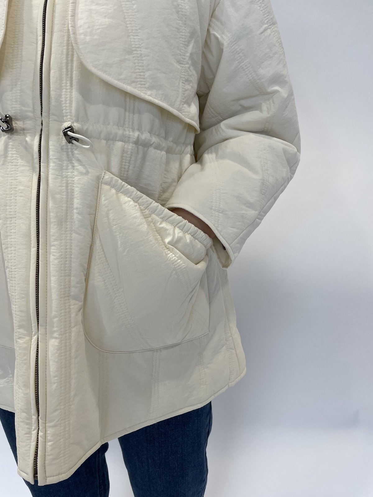 10049054 ドライタッチ蓄熱中綿バナナスリーブブルゾン | SANZEN