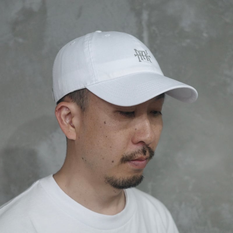 MONOGRAM LOGO CAP (WHITE×GRAY) | kan