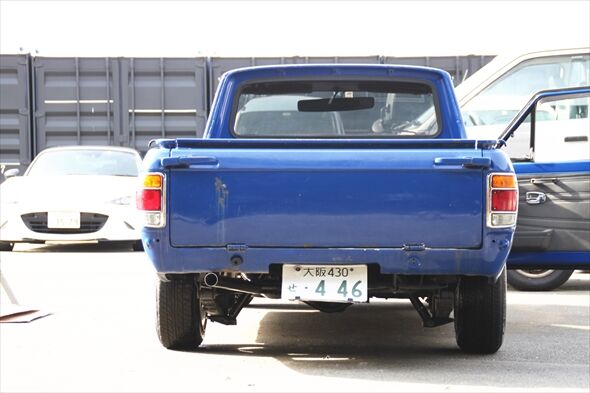 サニトラ　ロング用イーカスタムブラックマフラー　サニートラック　GB122デフ上 fit=scale-down,w=1200