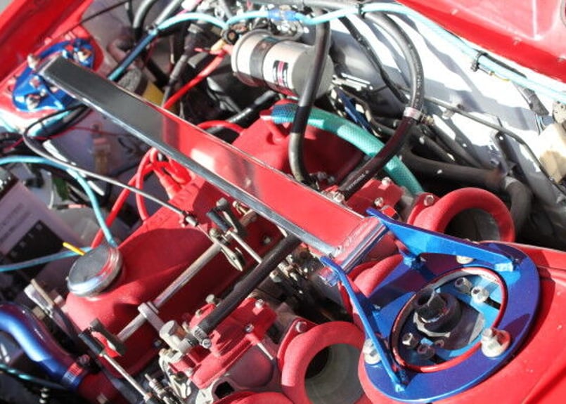 ストラットタワーバ－ サニトラ B110サニー | EeeCustom イーカスタム
