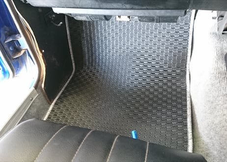 ラバー フロアマット