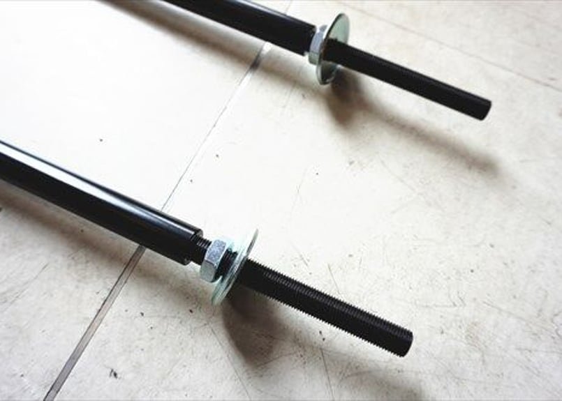 調整式テンションロッド＆ブッシュセット サニートラック | EeeCustom