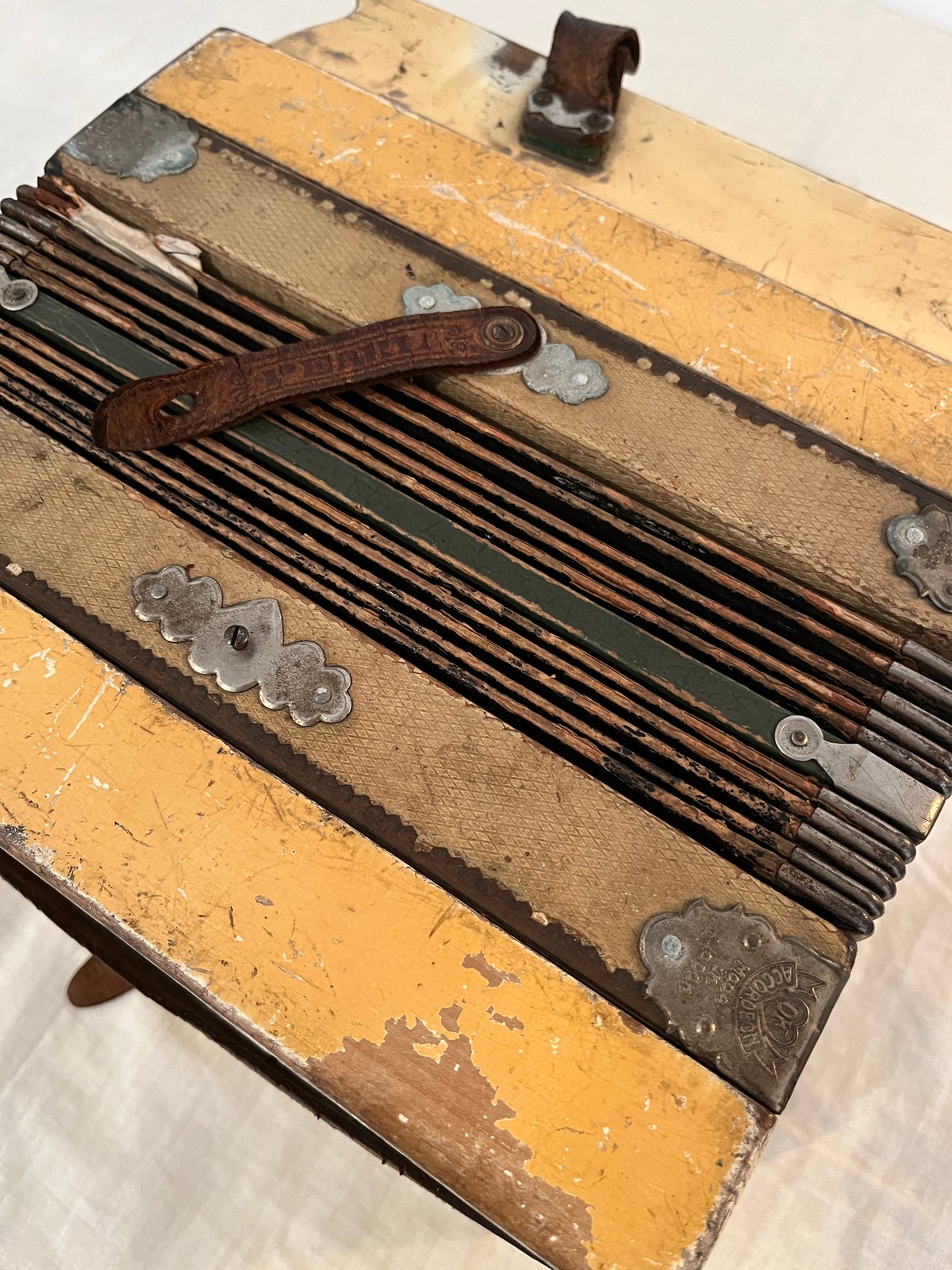 アンティーク フランス製 アコーディオン 楽器 インテリア 骨董 古い アンティーク フランス製 アコーディオン 楽器 インテリア 骨董