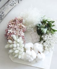北海道産水無月紫陽花とコットンのウィンタードライフラワーリース/名入れタグ