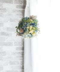 自家製ドライ紫陽花のゆらゆらボールリース （くすみブルー＆グリーン）