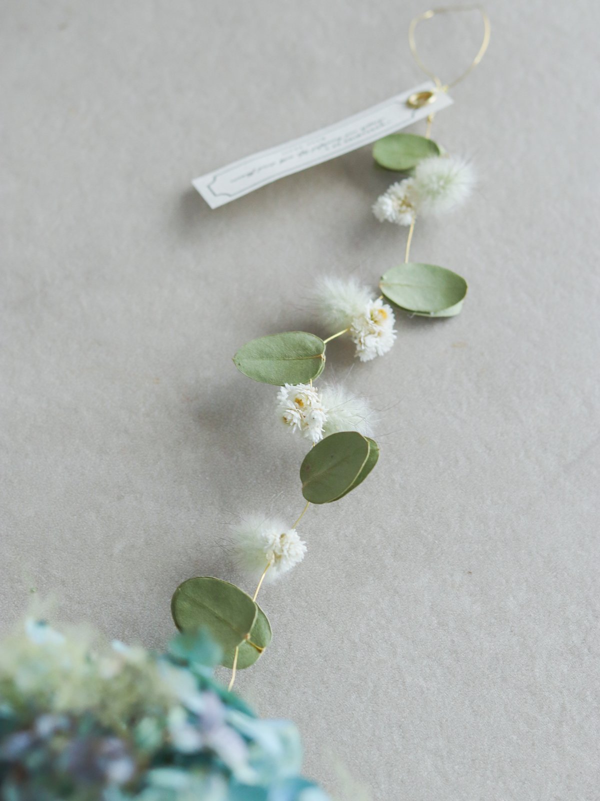 秋色紫陽花のフラワーボール ボールリース 再販》自家製ドライ紫陽花のゆらゆらボールリース | Hana Akari