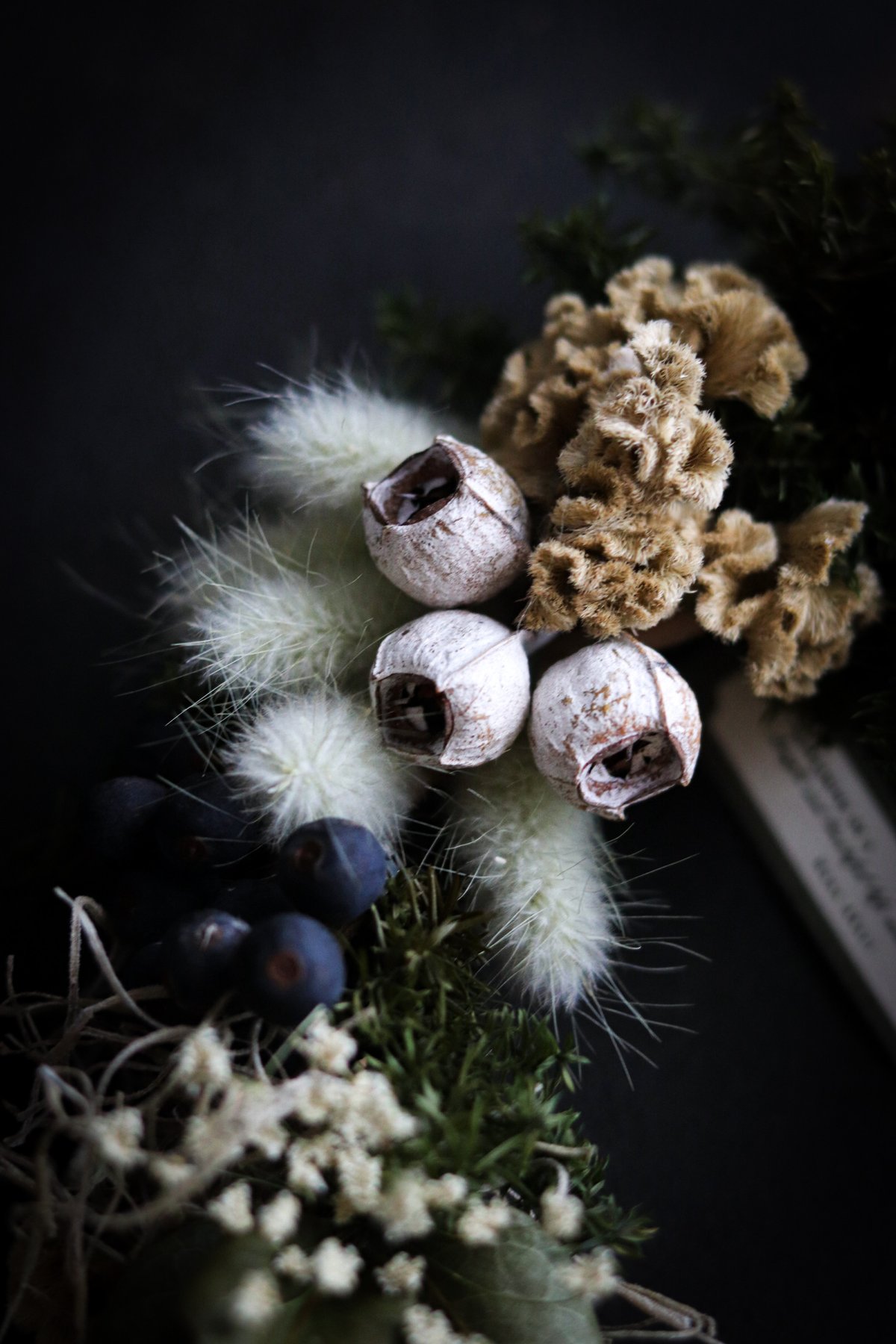 アンティーク調ドライフラワーリース | Hana Akari