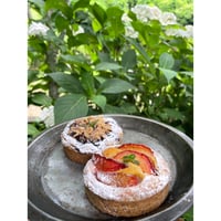 WOLD PASTRIES × SAI おかしとお花便