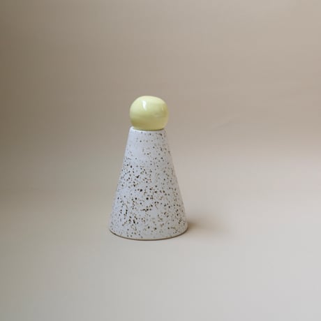 Azu Aoyagi flower vase
