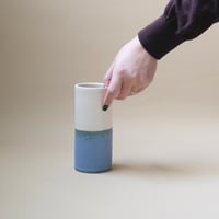 Azu Aoyagi flower vase