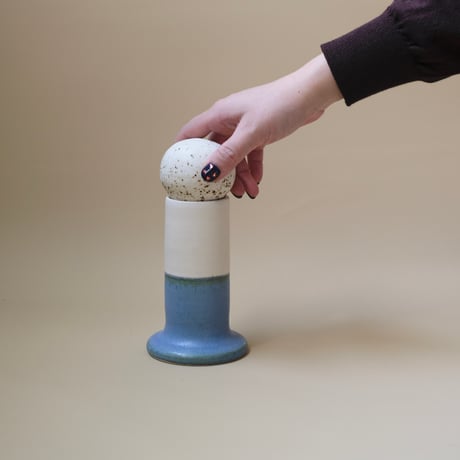 Azu Aoyagi flower vase