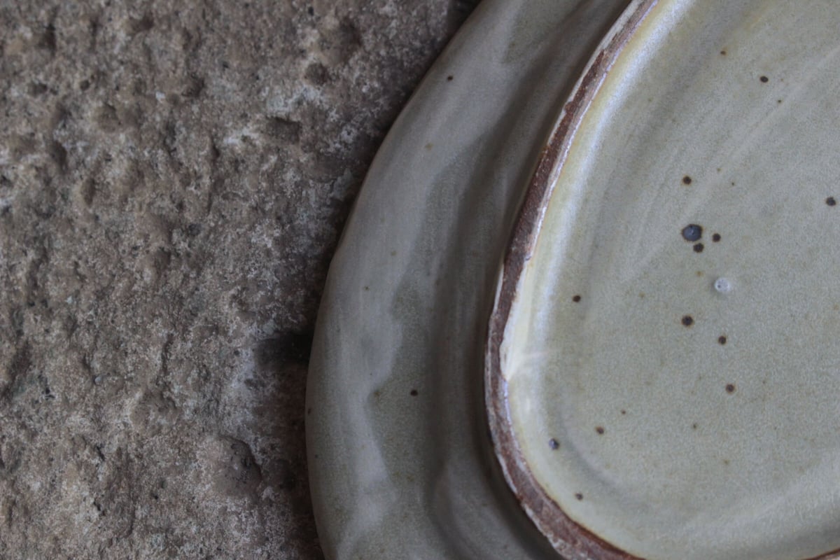 ひわ色 オーバル皿 | うつわ 吉澤直樹&遠藤薫