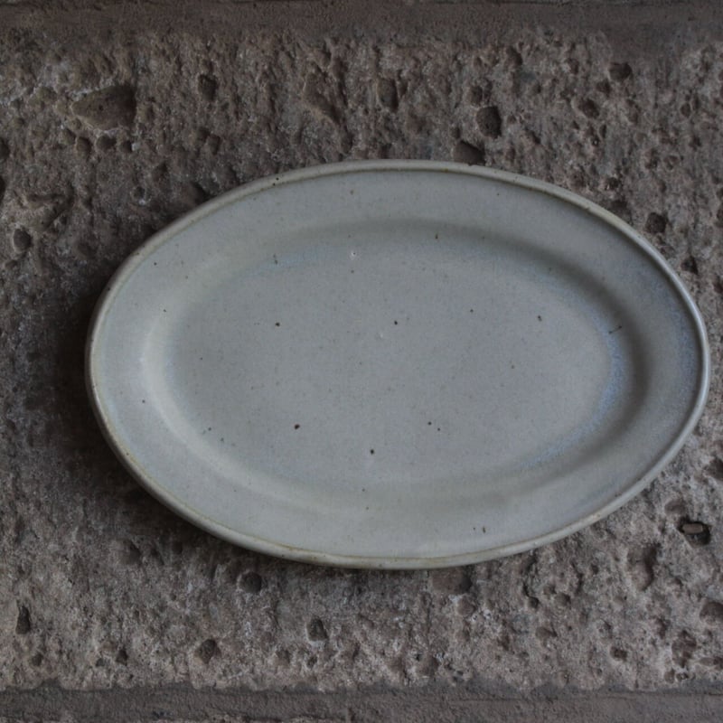 ひわ色 オーバル皿 | うつわ 吉澤直樹&遠藤薫