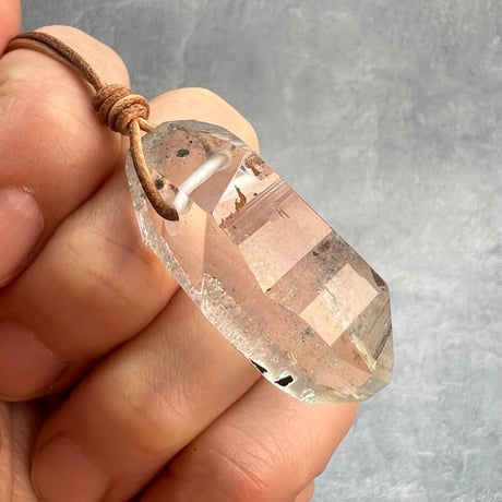 【ガネッシュヒマール産】天然ヒマラヤ水晶ペンダント(ポリッシュ面有)❹/GaneshHimal Natural Himalayan Quartz Pendant