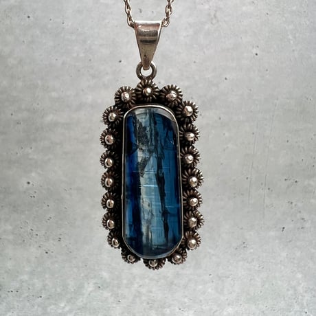 ネパール産天然ヒマラヤカイヤナイトS/V925ペンダントトップ/NEPAL Himalayan Kyanite S/V925 Pendant Top