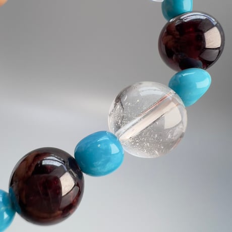 【アリゾナターコイズ×ネパールガーネット×天然ヒマラヤ水晶】デザインブレスレット/Arizona Turquoise×Nepal Garnet×Himalayan Quartz Bracelet