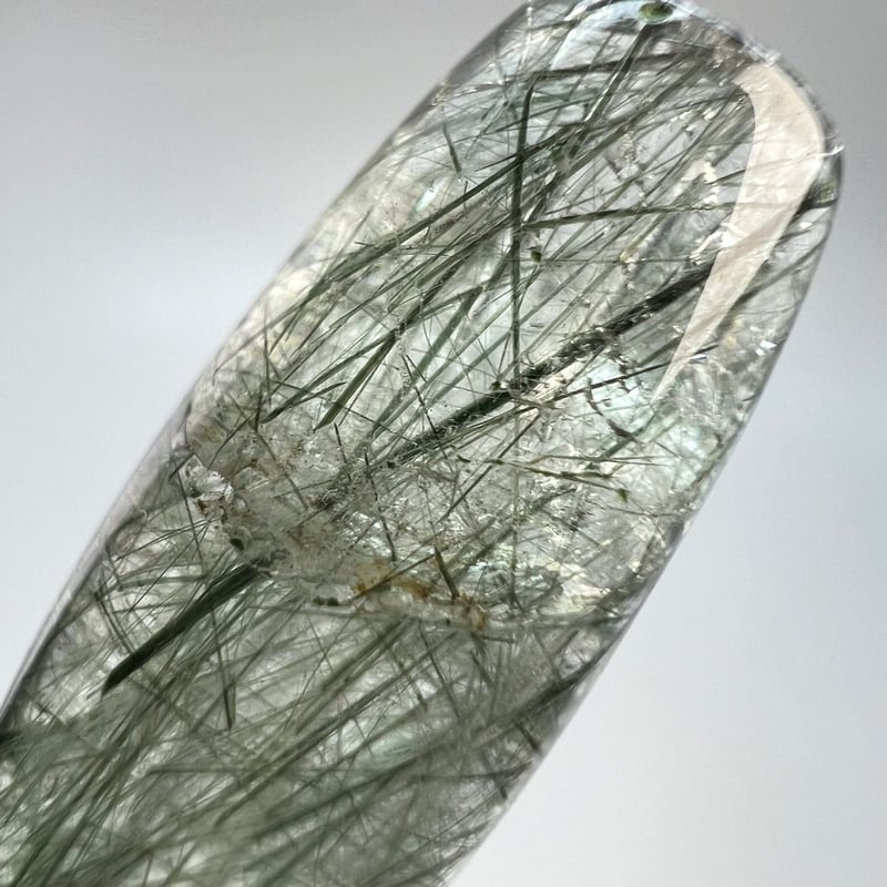 ガネッシュヒマール産】アクチノライトイン天然ヒマラヤ水晶 樽型