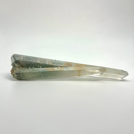 マダガスカル産クローライトインクォーツ/Madagascar Chlorite in Quartz