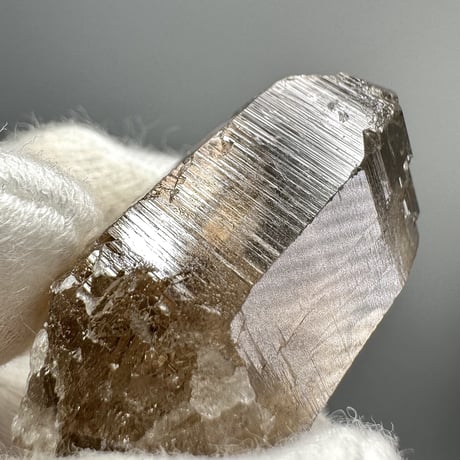ガウリシャンカール産天然ヒマラヤスモーキークォーツポイント/GauriShankar Himalayan Smoky Quartz