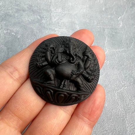 【Himalayan Saligram/Ammonite 】"Ganesha" Statue/ヒマラヤ サリグラム/アンモナイト "ガネーシャ"像