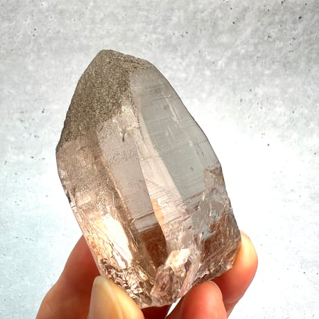 【ガウリシャンカール産】天然ヒマラヤスモーキークォーツポイント⑧/GauriShankar Himalayan Smoky Quartz Point