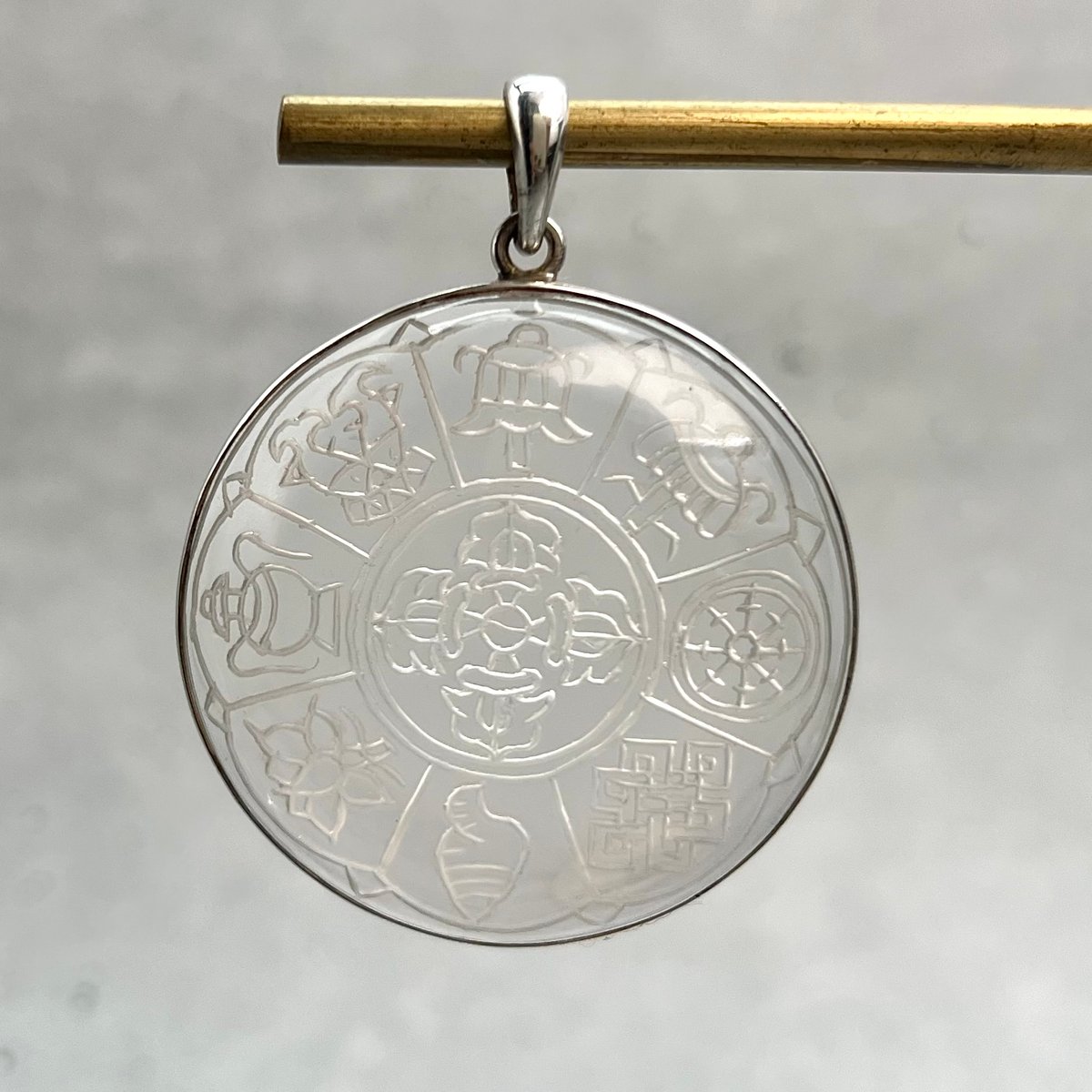 ガネッシュヒマール産】天然ヒマラヤ水晶アスタマンガルS/Vペンダント