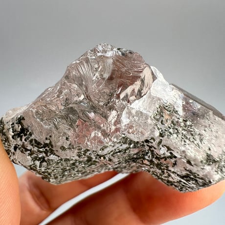 【ガネッシュヒマール産】クローライトイン天然ヒマラヤ水晶/Ganesh Himal Chlorite in Himalayan Quartz