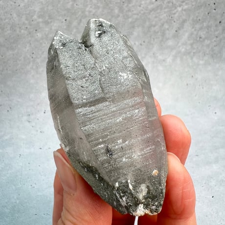【ガネッシュヒマール産】クローライトイン天然ヒマラヤ水晶/Ganesh Himal Chlorite in Himalayan Quartz