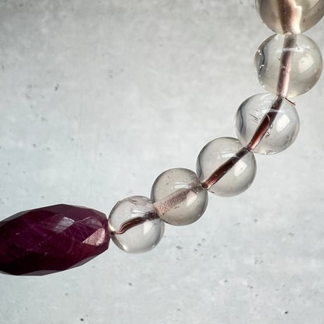 【デザインブレスレット】ガウリシャンカール産スモーキー×天然ルビーデザインブレスレット/GauriShankar Smoky×Ruby Design Bracelet