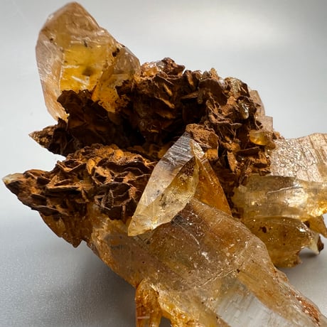 【ガネッシュヒマール産】リモナイトイン天然ヒマラヤ水晶クラスター/Ganesh Himal Limonite in Himalayan Quartz Cluster