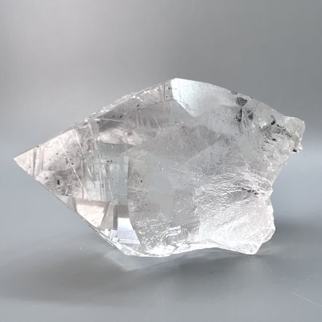 【ガネッシュヒマール産】ヒマラヤ水晶ポイント/Ganesh Himal Himalayan Quartz Point