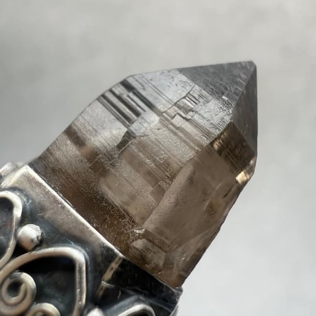 【ガウリシャンカール産】天然ヒマラヤスモーキークォーツ シルバー925ペンダントトップ/GauriShankar Himalayan Smoky Quartz S/V925Pendant Top