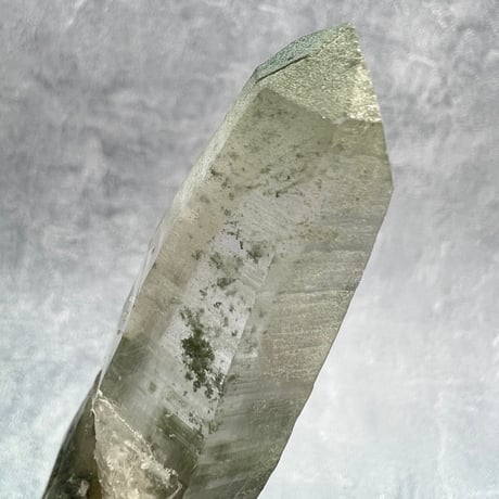 【ガネッシュヒマール産】クローライト&アクチノライトイン天然ヒマラヤ水晶/Ganesh Himal Chlorite&Actinorite in Himalayan Quartz