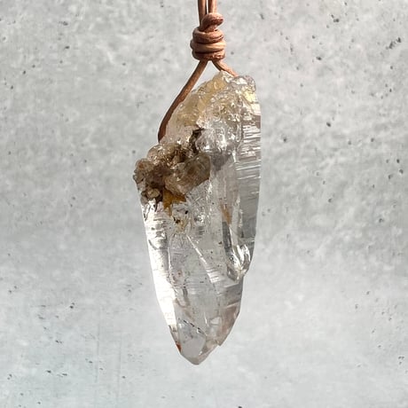 【ガネッシュヒマール産】リモナイトイン天然ヒマラヤ水晶ペンダント①/Ganesh Himal Limonite in Natural Pendant