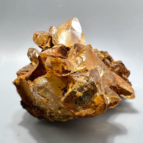 【ガネッシュヒマール産】リモナイトイン天然ヒマラヤ水晶クラスター/ Ganesh Himal Limonite in Himalayan Quartz Cluster