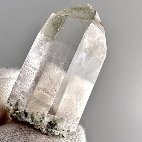 【ガネッシュヒマール産】クローライトイン天然ヒマラヤ水晶ミニポイント"CC"/Ganesh Himal Chlorite in Himalayan Quartz Mini Point