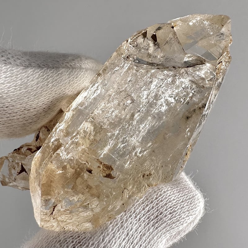 ガネッシュヒマール産リモナイトインヒマラヤ水晶 ミニポイント 