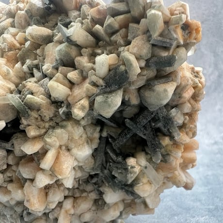 【大特価】ガネッシュヒマール産曹長石&クローライトイン天然ヒマラヤ水晶/Ganesh Himal Feldspar&Chlorite in Himalayan Quartz