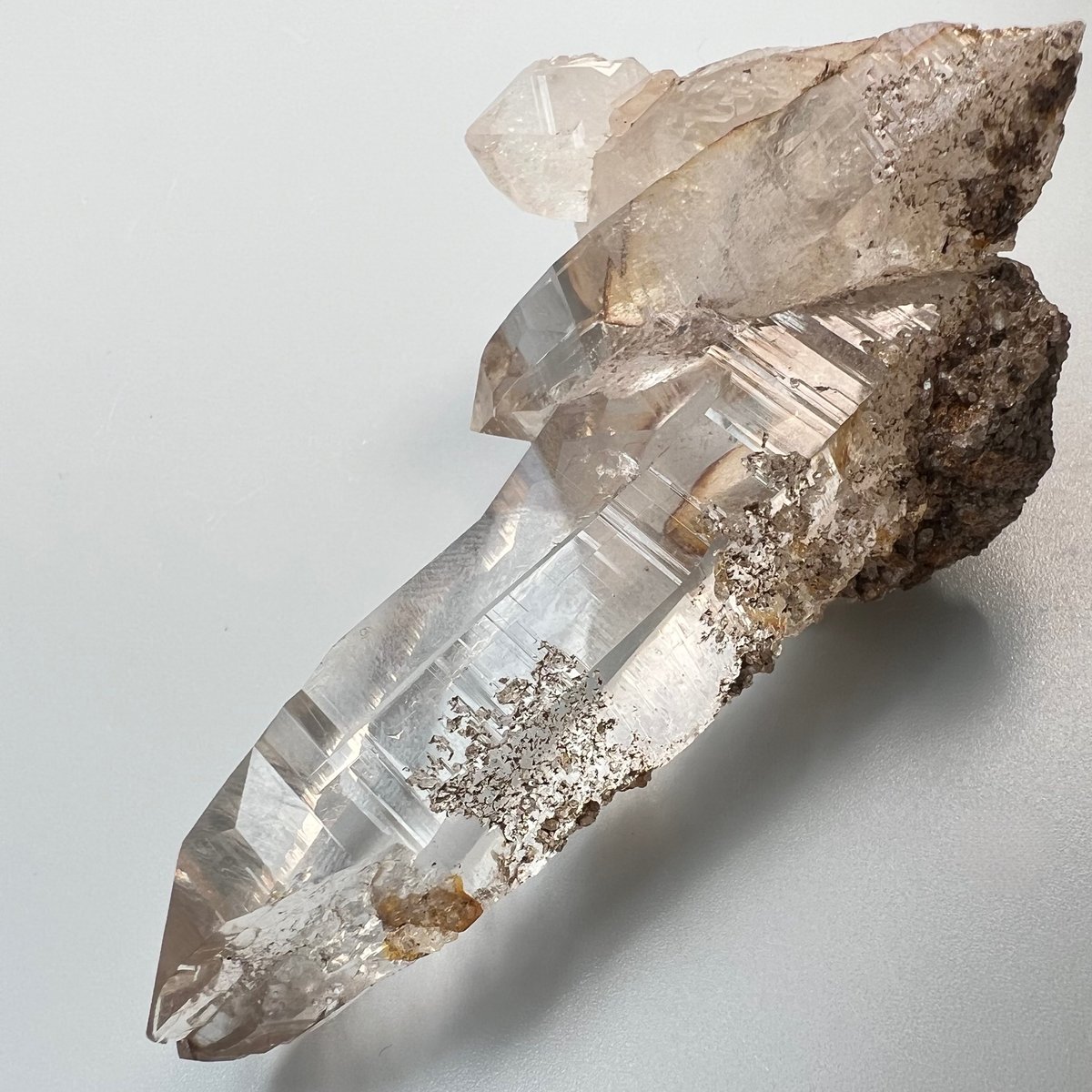 特別価格✨美✨金色翼✨AAAガネッシュヒマール産 水晶クラスター✨白